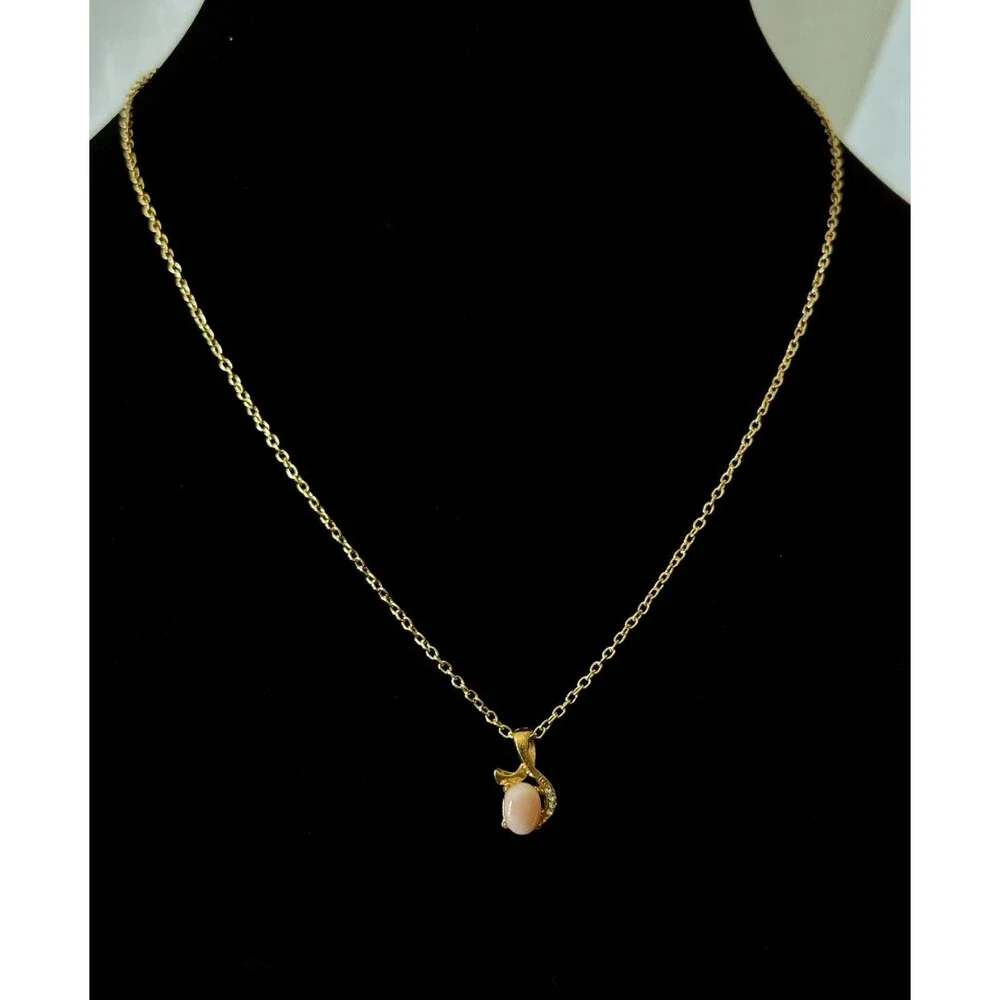 1970s Necklace Gold-Tone Metal Pink Coral Bead Clear Crystals 16